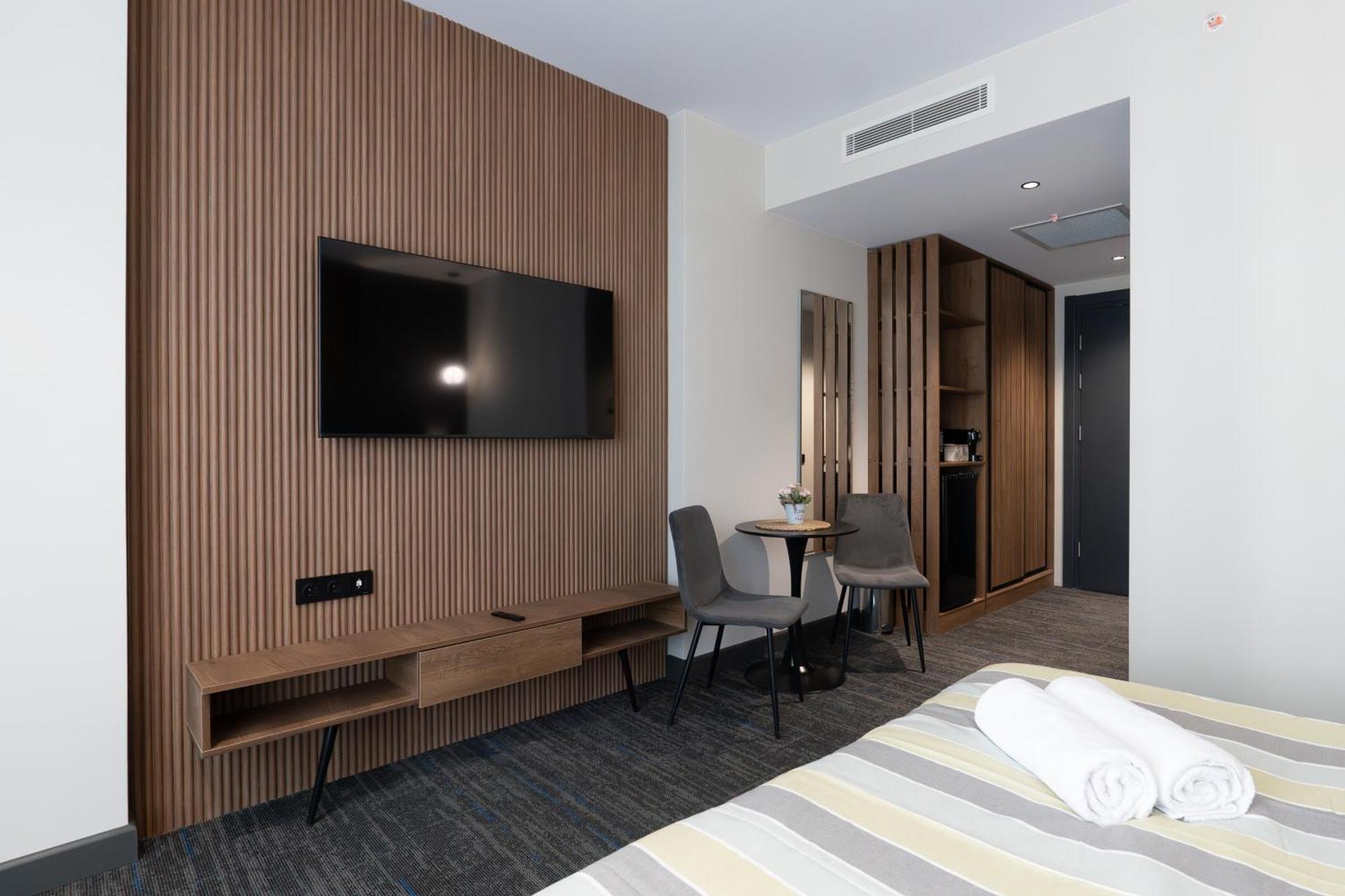 Nova Luxe Hotel & Residences Batumi Exterior foto