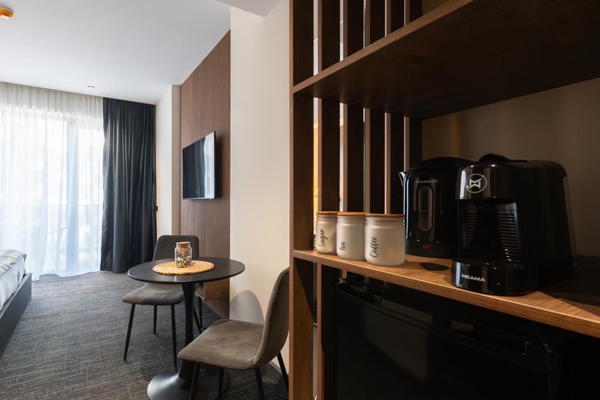 Nova Luxe Hotel & Residences Batumi Exterior foto