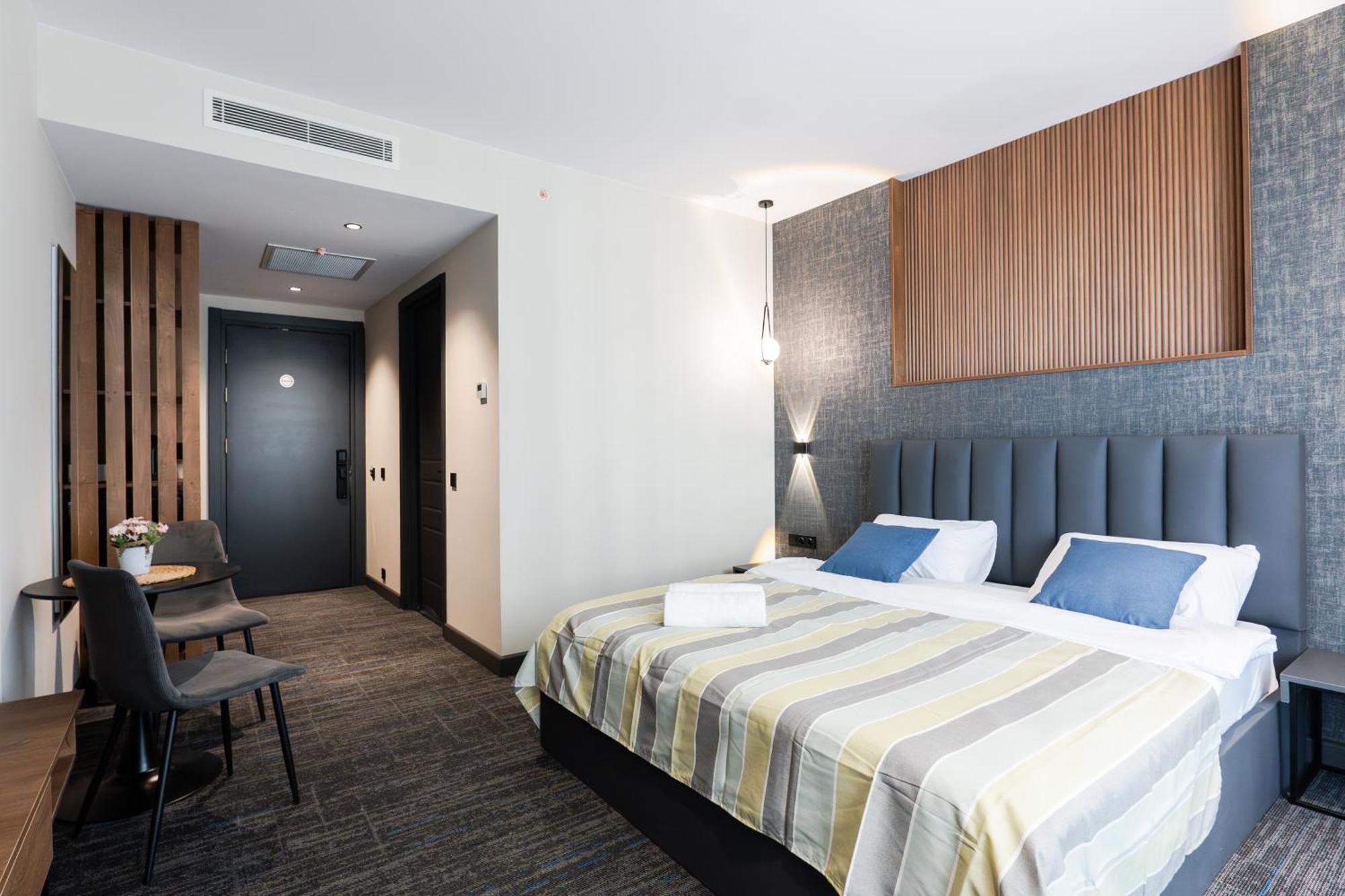 Nova Luxe Hotel & Residences Batumi Exterior foto