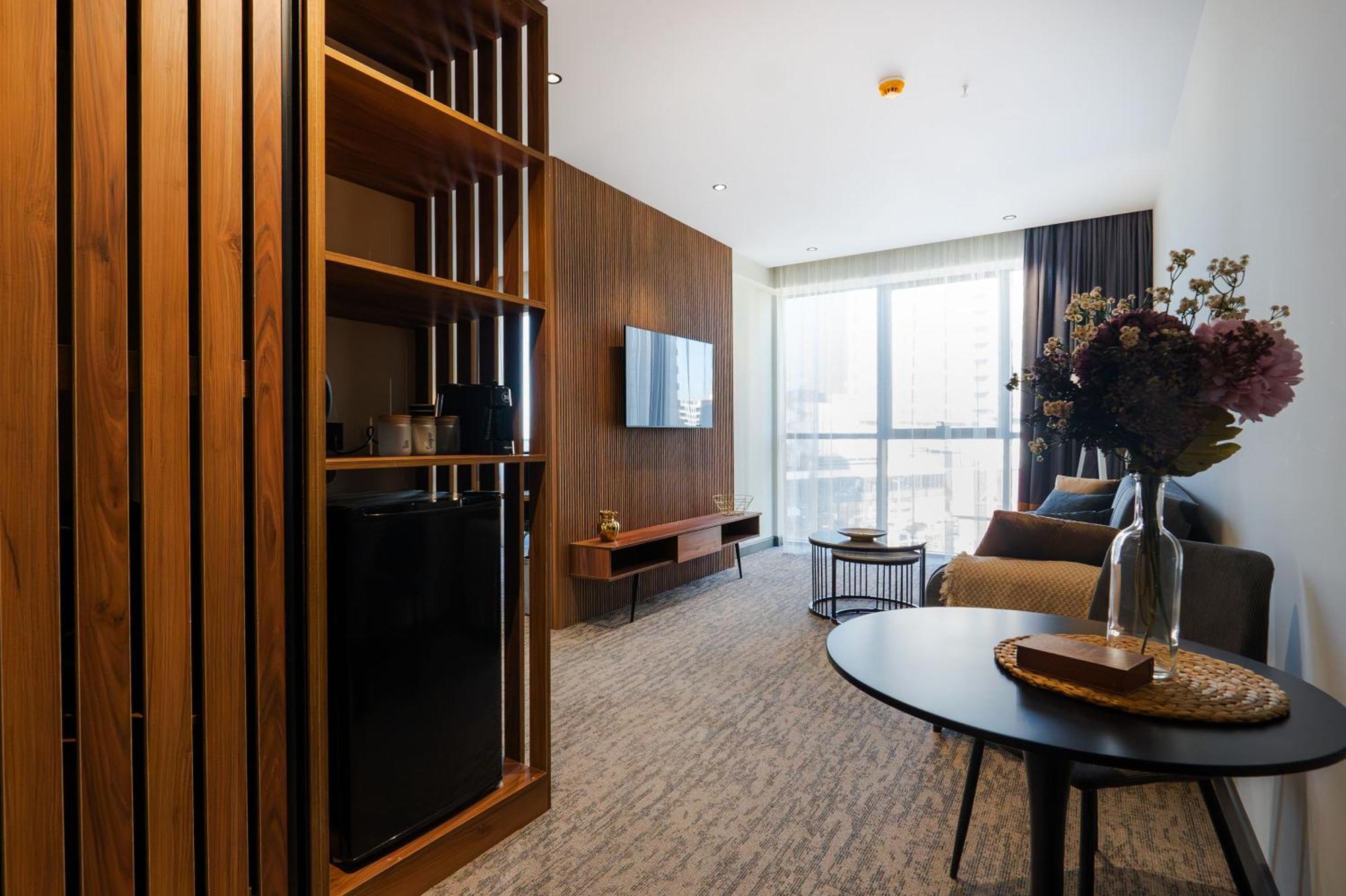 Nova Luxe Hotel & Residences Batumi Exterior foto