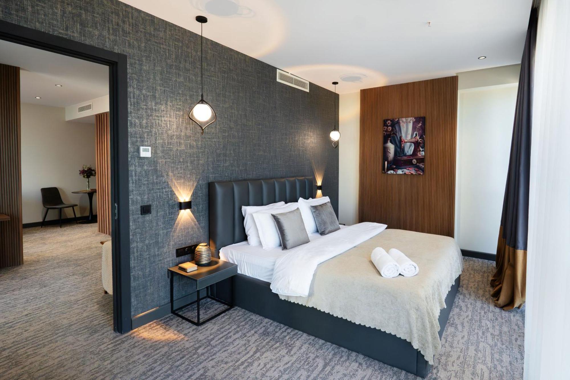 Nova Luxe Hotel & Residences Batumi Exterior foto