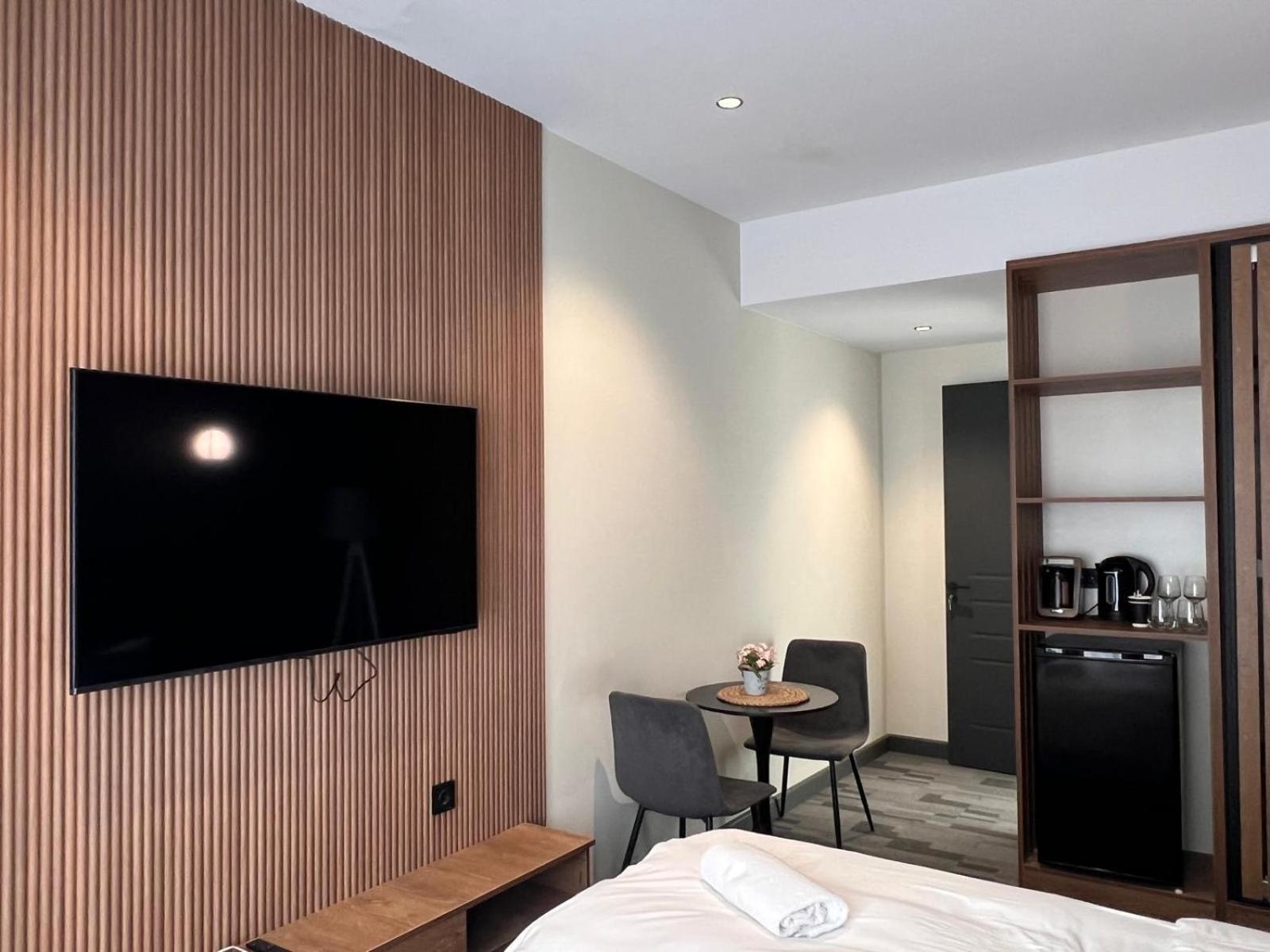 Nova Luxe Hotel & Residences Batumi Exterior foto